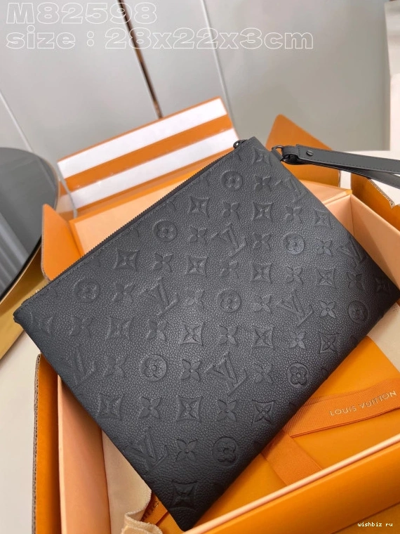 WIS LOUIS POCHETTE S-LOCK VUITTON 0919
